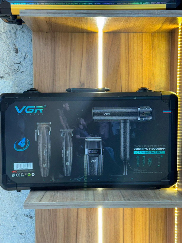 ست ماشین اصلاح و سشوار و شیور وی جی ار مدل Vgr 640 S4 (1×4)